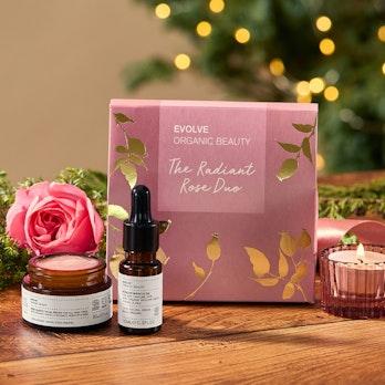 Evolve Organic Beauty Radiant Rose Skincare Duo lahjapakkaus