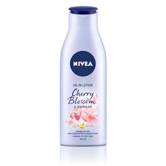 NIVEA vartalovoide 200ml Oil In Lotion Cherry Blossom & Jojoba Oil
