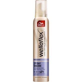 Wellaflex muotovaahto 200ml 2nd Day Volume Extra Strong